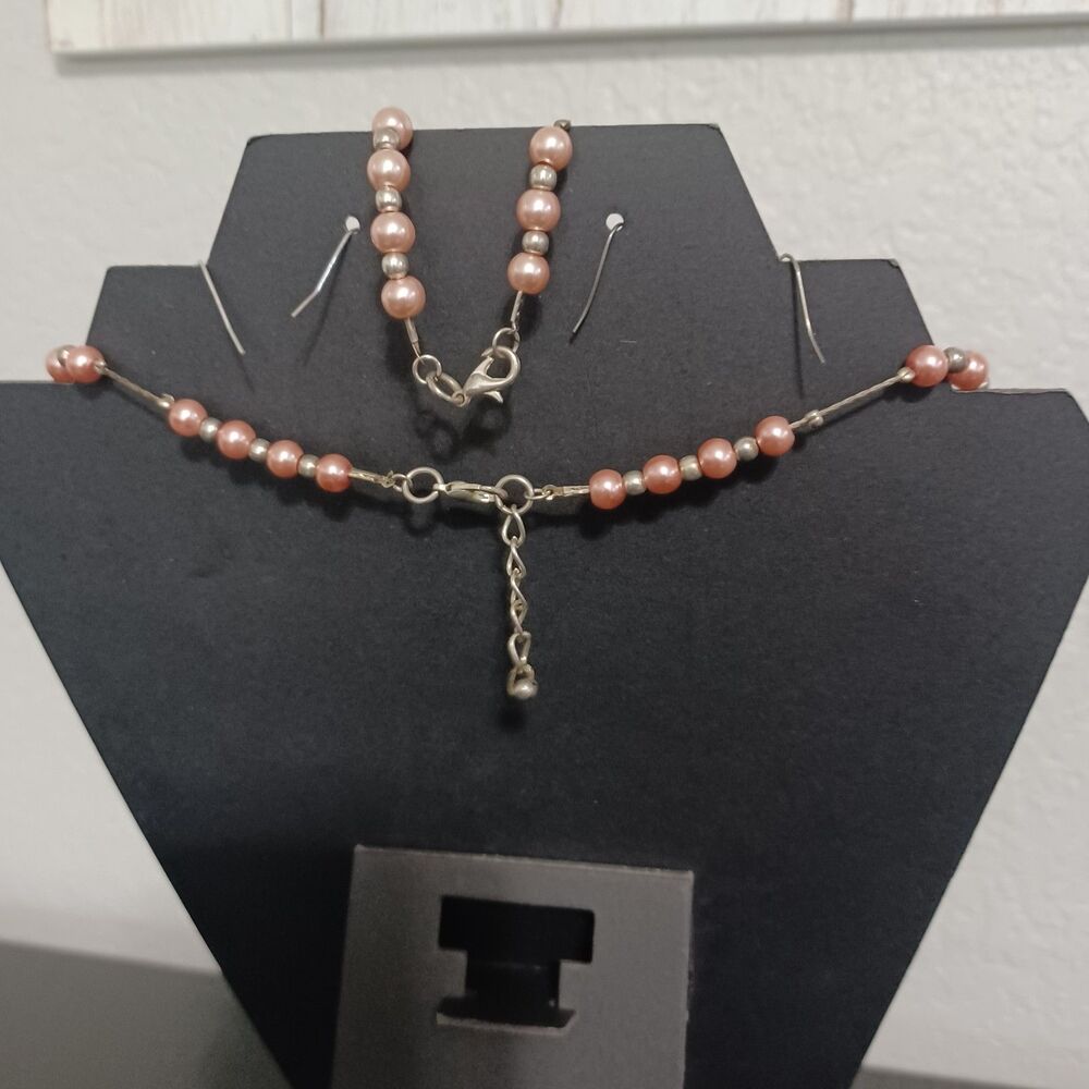 Silver-Toned Turtle & Pink Beaded Jewelry Set, 20" - Picture 2 of 3